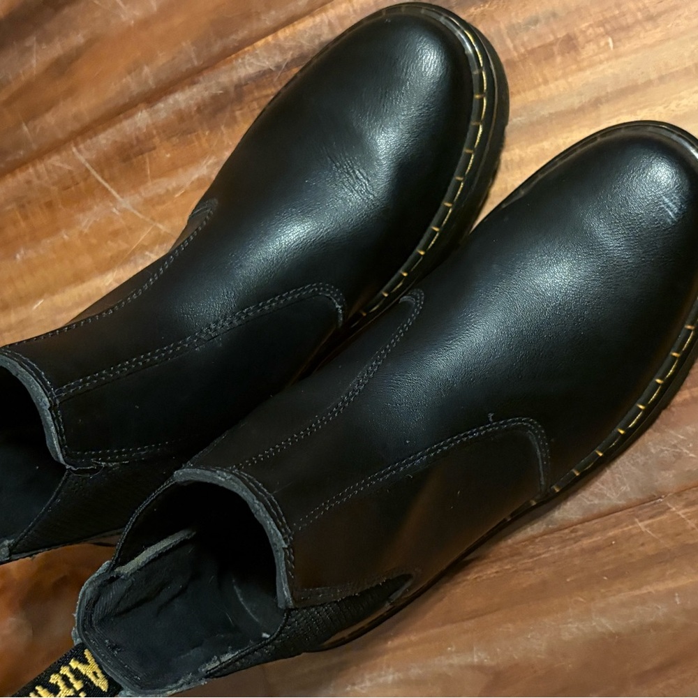 Dr. Martens‎ Black Leather Chelsea Boots Unisex US Women’s 6 / Men’s 5 (S3) - Picture 6 of 7